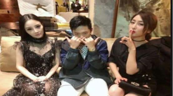 娱乐圈吃瓜群众在线播放,在线播放带你一网打尽